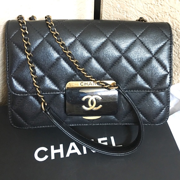 CHANEL Handbags - ❤️MINT CONDITION CHANEL QUILTED CROSSBODY WOC